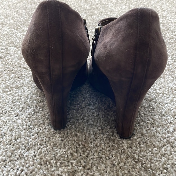 Authentic Dolce & Gabbana Brown Suede Booties EU40 - Picture 8 of 8